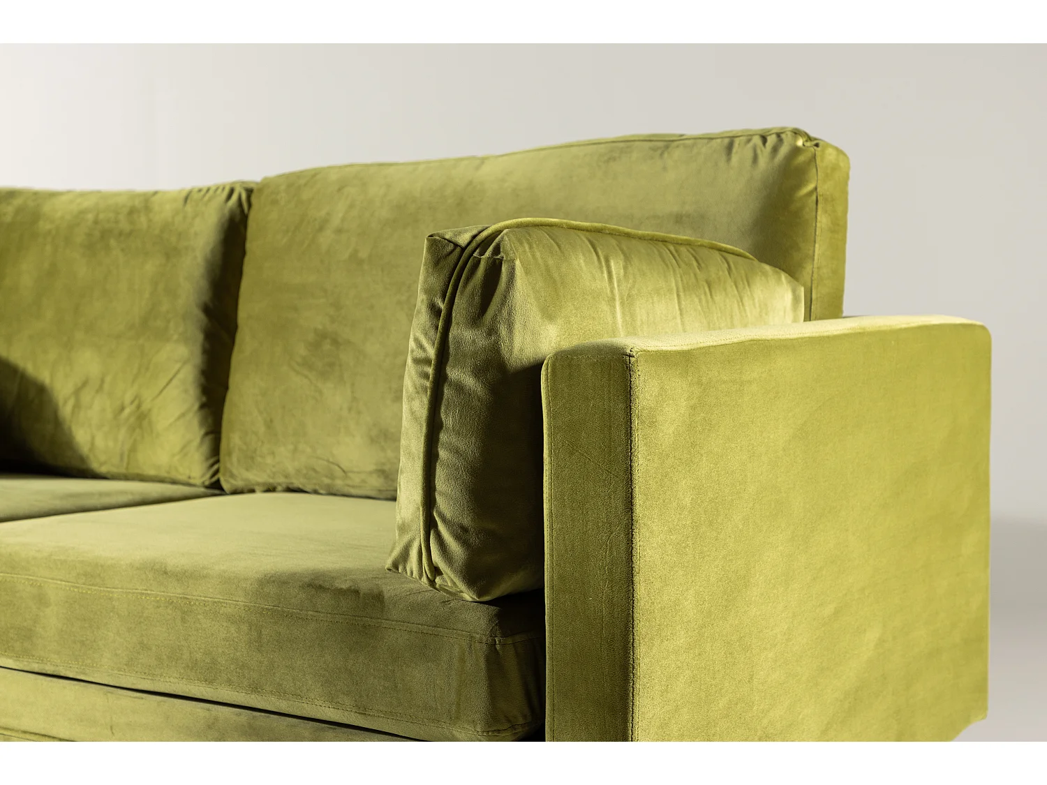 Boom Sofa 3 Personen velour grün.