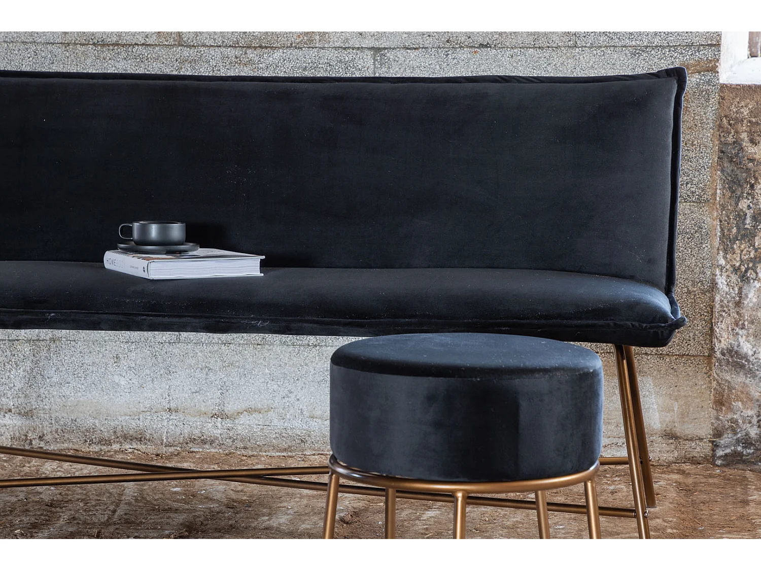 Canapé 2 Places en Velours "Petra" 160cm Noir