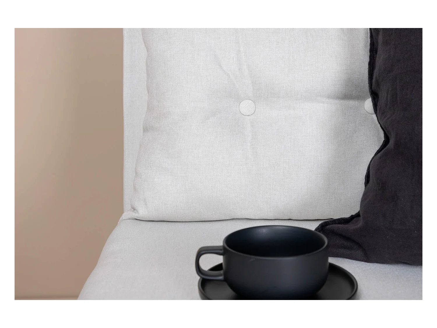 Vicky slaapbank ,fauteuil wit.