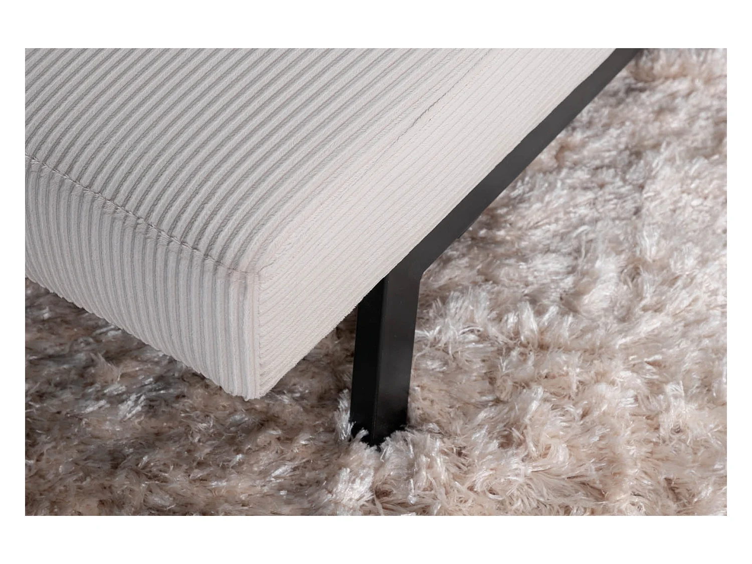 Bodil slaapbank fluweel beige.
