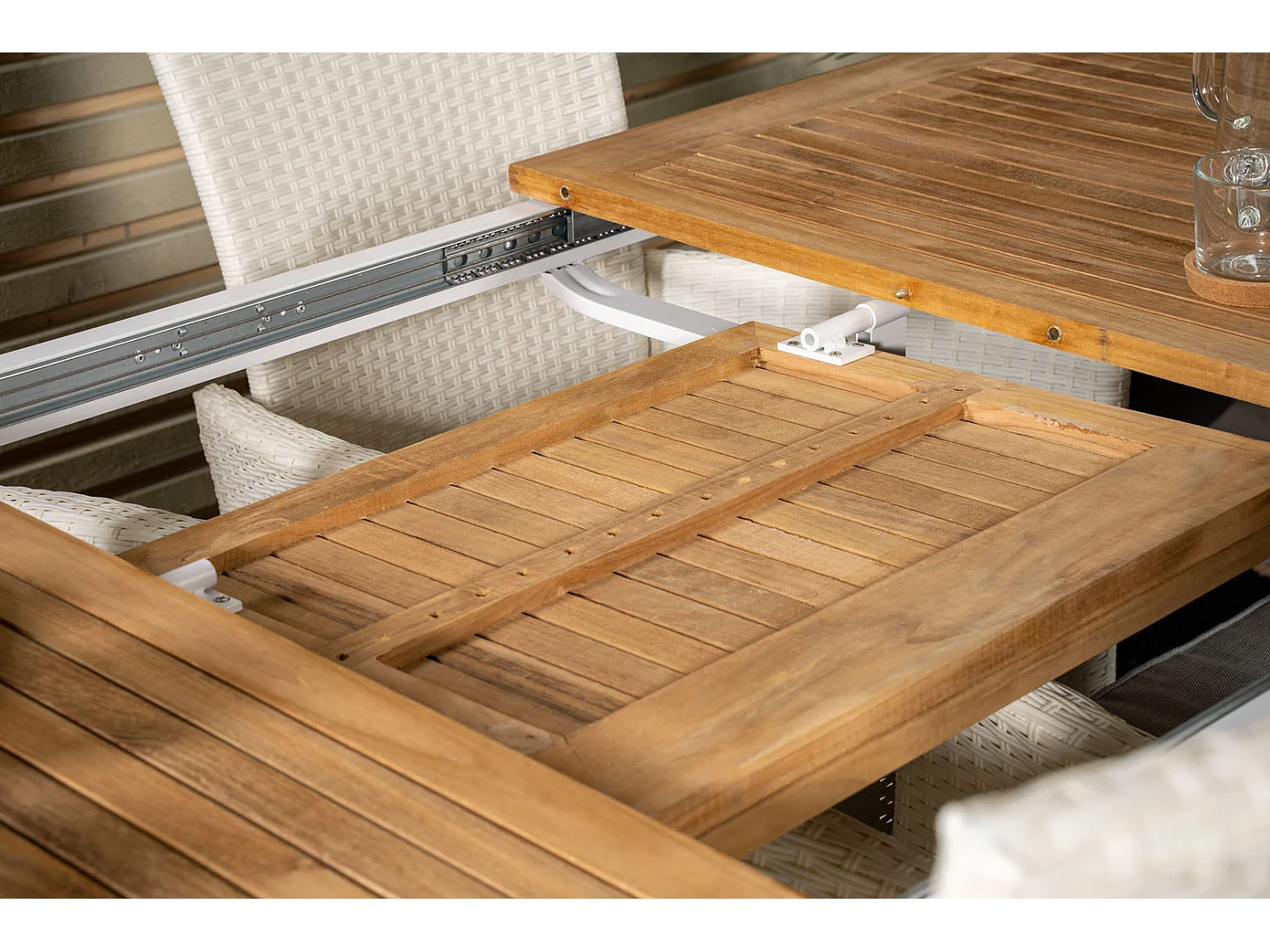 Panama tuinmeubelset tafel 90x152/210cm en 4 stoel Padova wit, naturel.