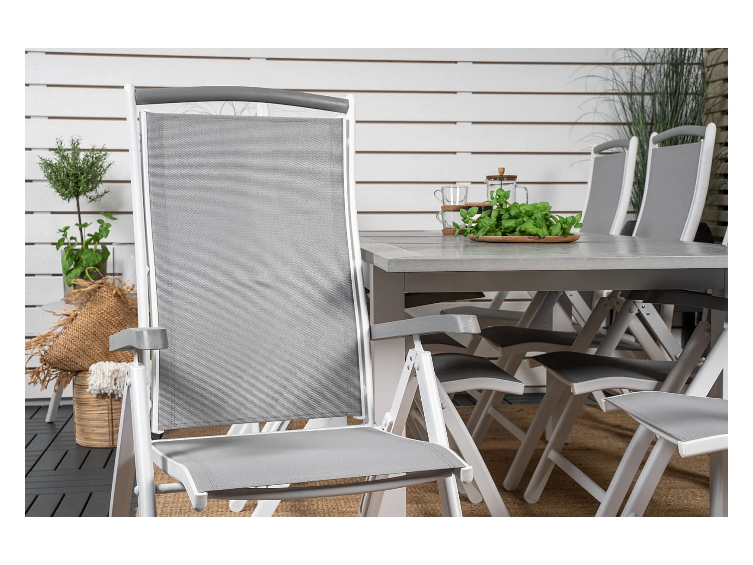 Albany Ensemble table et chaises de jardin, table 90x160/240cm et 8 chaises 5pos Albany, blanc, gris.