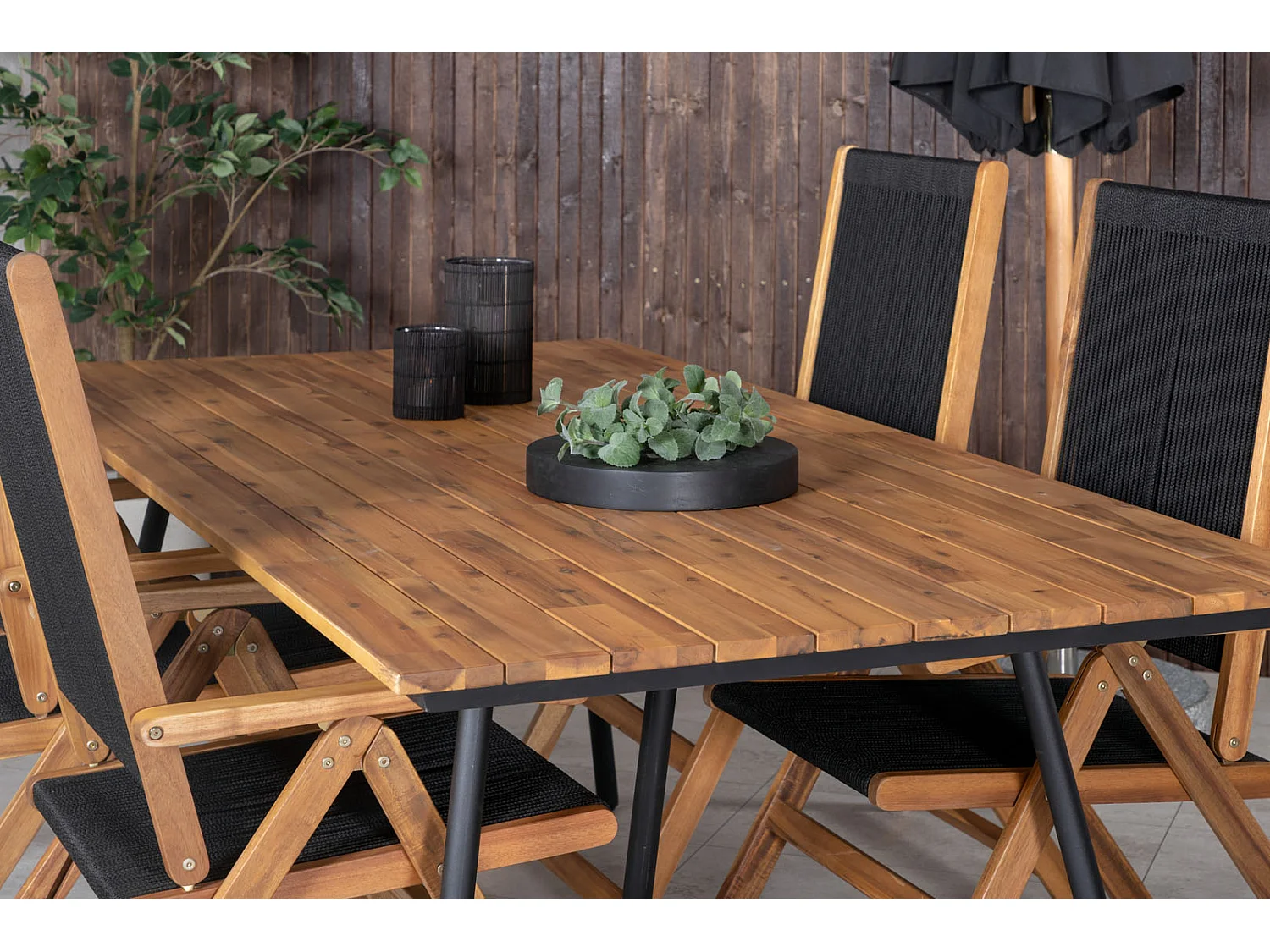 Chan Ensemble table et chaises de jardin, table 100x200cm et 4 chaises Little John, noir, naturel.