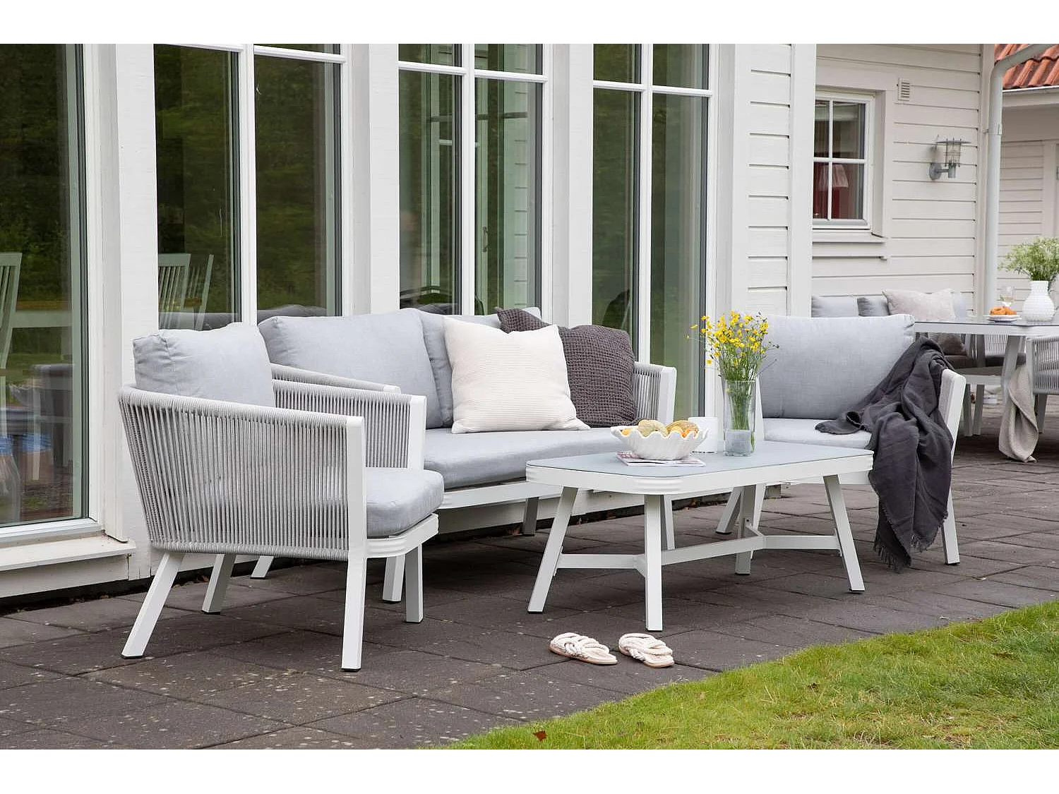 Salon de Jardin "Virya" 150cm Blanc & Gris