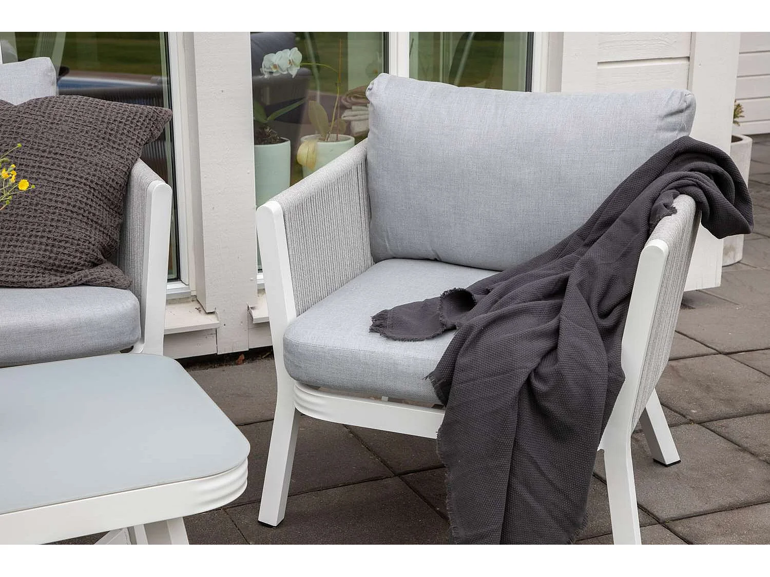 Salon de Jardin "Virya" 150cm Blanc & Gris