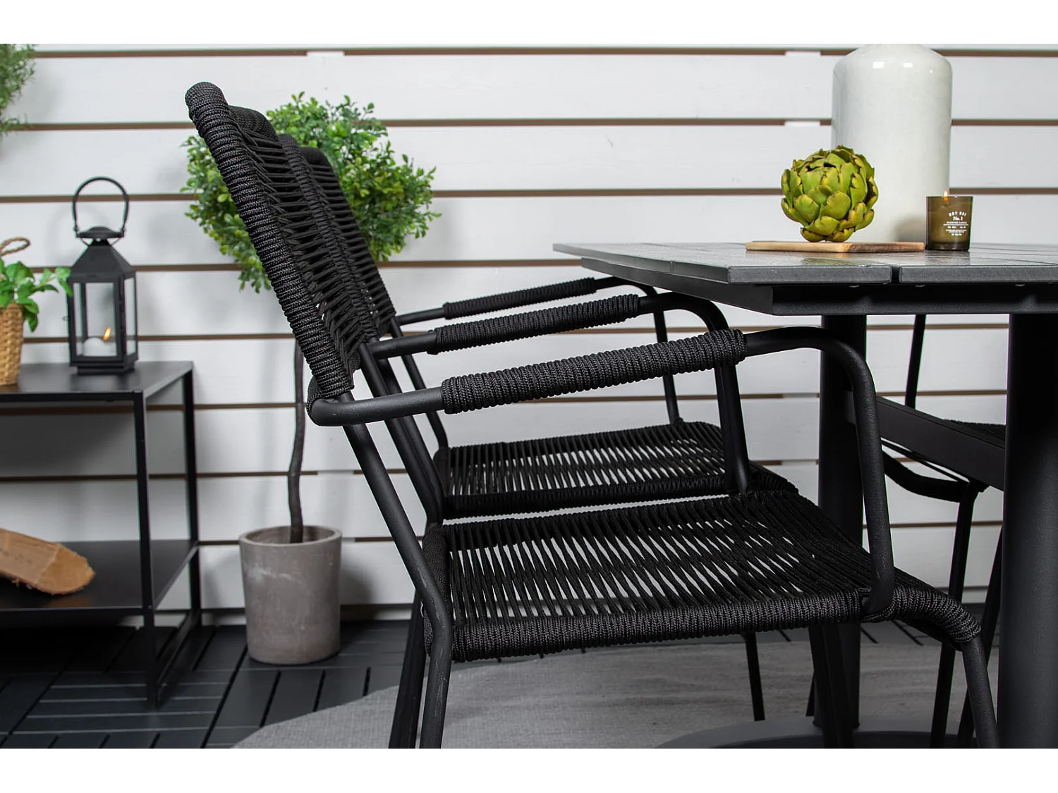 Denver Ensemble table et chaises de jardin, table 70x120cm et 4 chaises Lindos avec accoudoirs, noir.