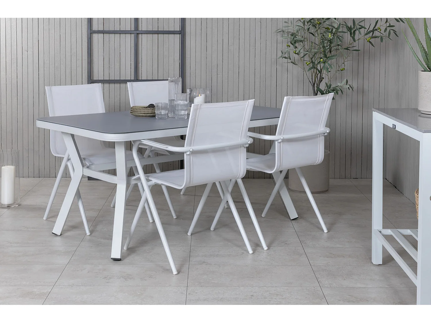 Virya Ensemble table et chaises de jardin, table 90x160cm et 4 chaises alu Alina, blanc, gris.