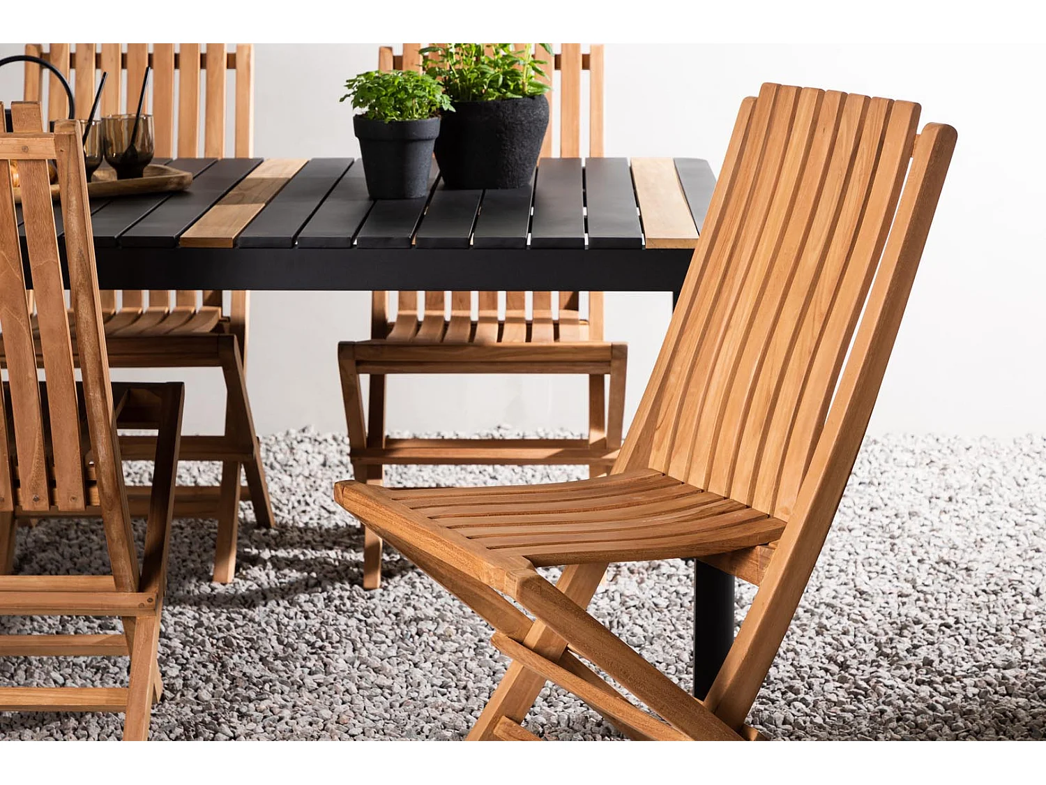 Togo ensemble table et chaises de jardin, table 150x100cm, 4 chaises Ghana, noir,naturel.