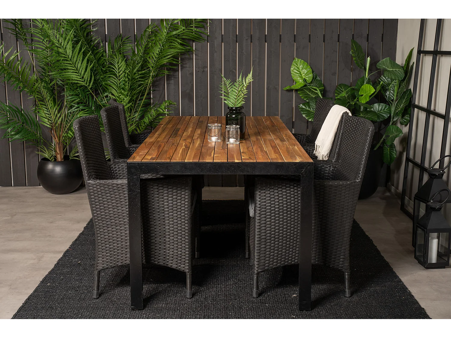 Bois Ensemble table et chaises de jardin, table 90x205cm et 6 chaises Malin, noir, naturel.