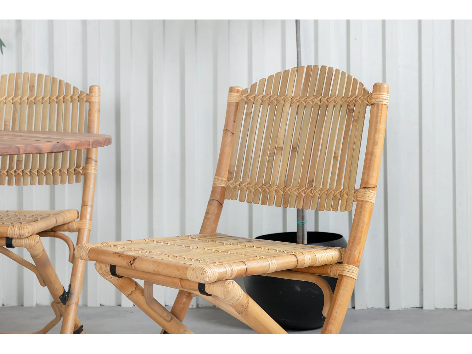 Cot Ensemble table et chaises de jardin, table Ø100cm et 4 chaises F Cane, gris clair, naturel.