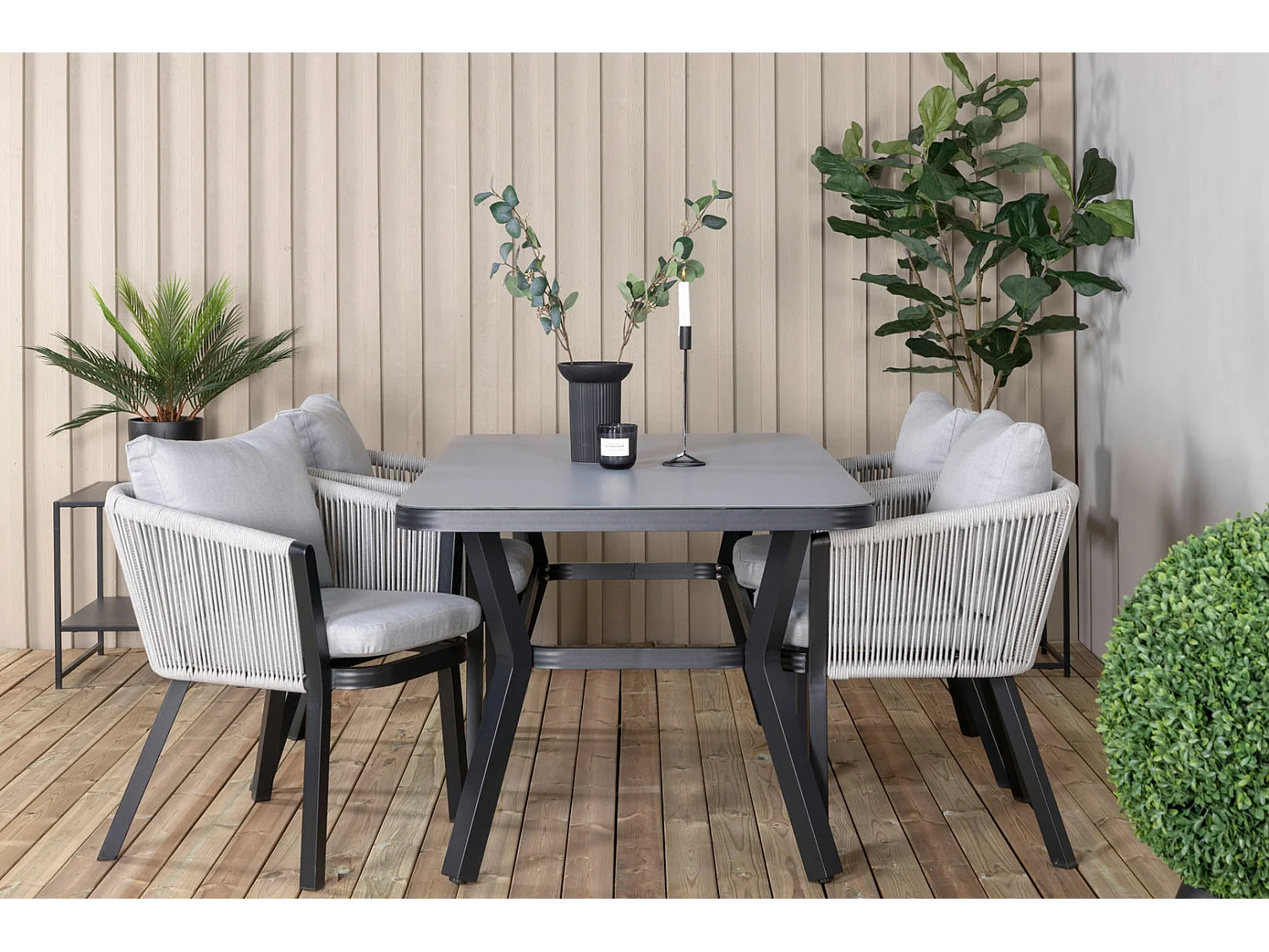 Virya Ensemble table et chaises de jardin, table 90x160cm et 4 chaises Virya, blanc, noir, gris.