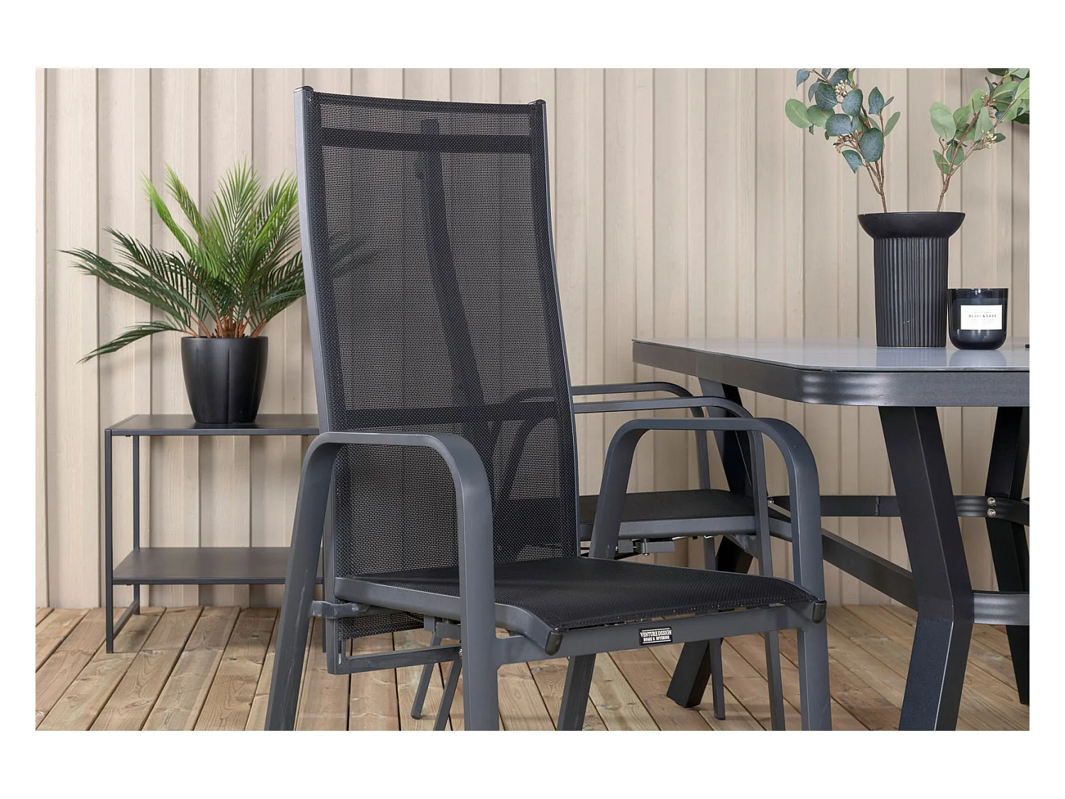 Virya Gartenset Tisch 90x160cm und 4 Stühle Copacabana schwarz, grau.