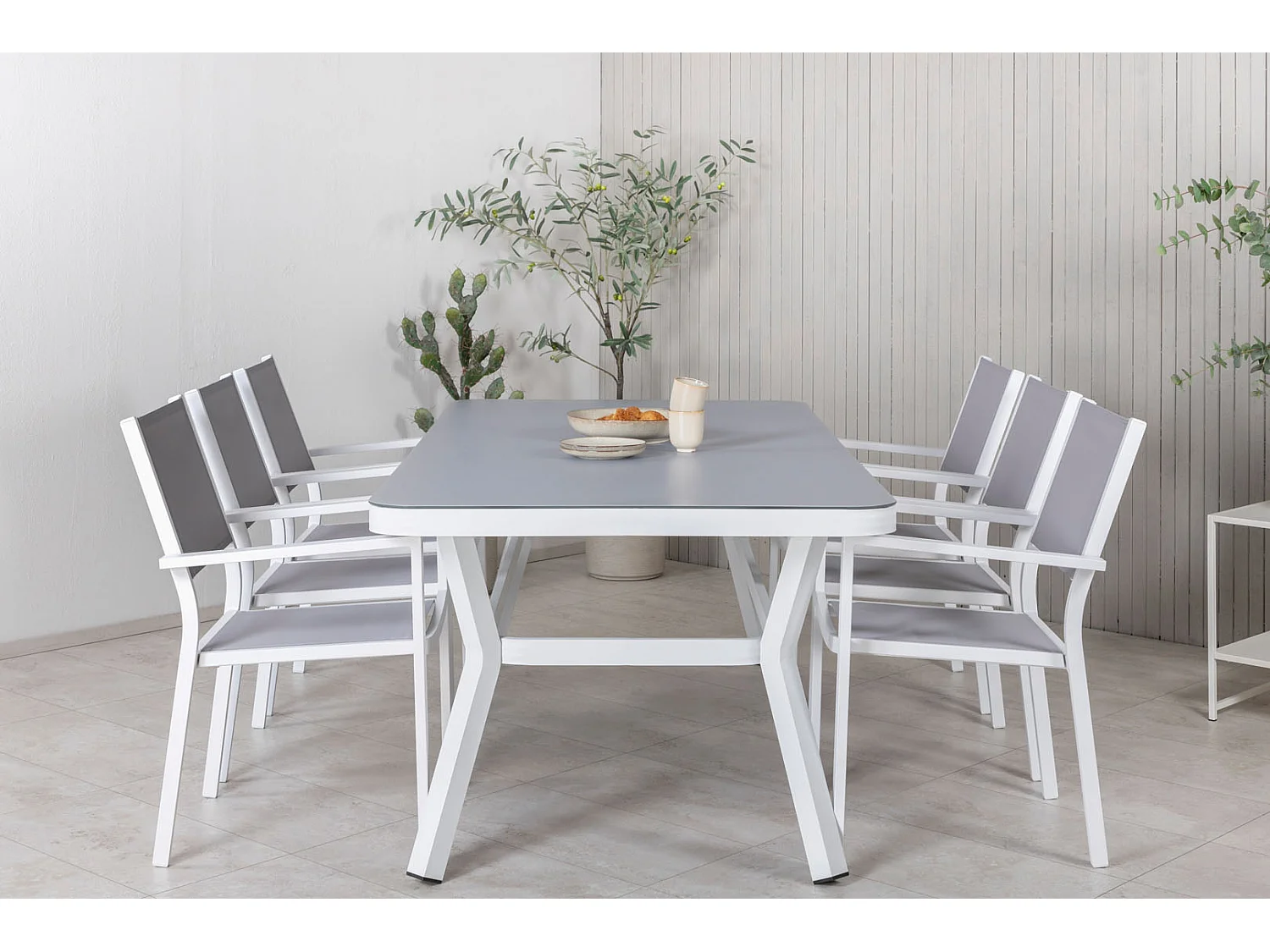Virya Ensemble table et chaises de jardin, table 100x200cm et 6 chaises Copacabana, noir, gris, blanc.