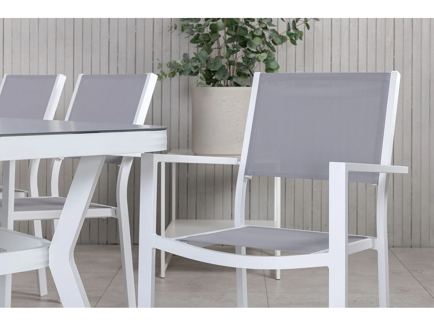 Virya Ensemble table et chaises de jardin, table 100x200cm et 6 chaises Copacabana, noir, gris, blanc.