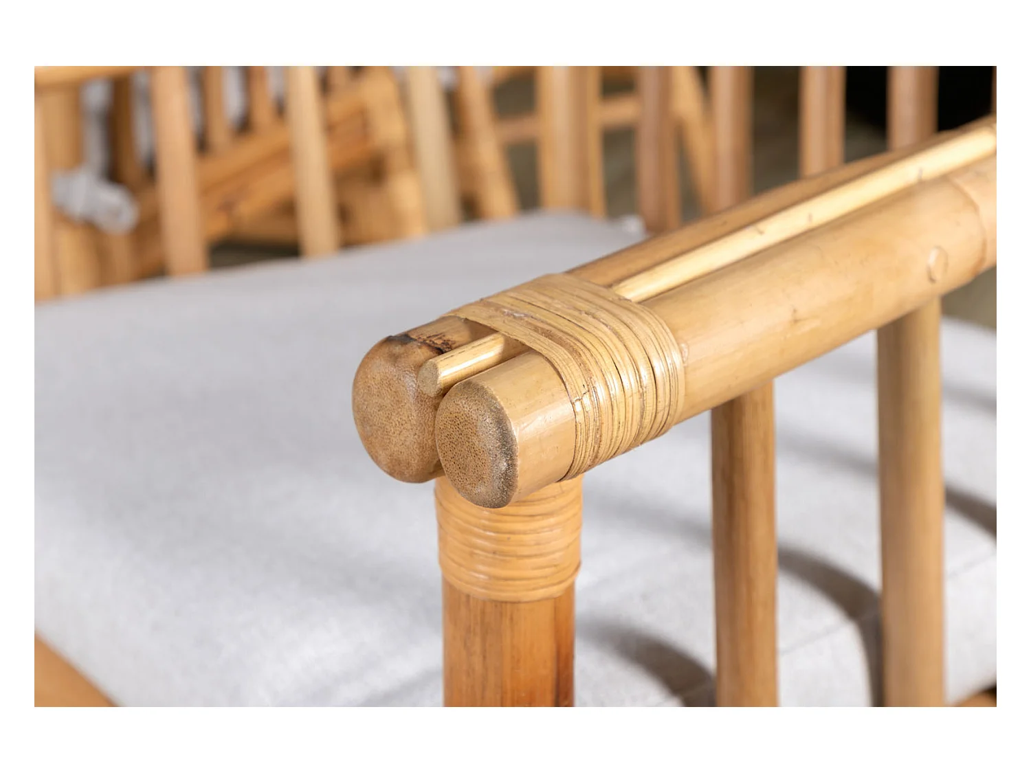 Texas Ensemble table et chaises de jardin, table 100x200cm et 6 chaises Cane, gris, naturel, noir.