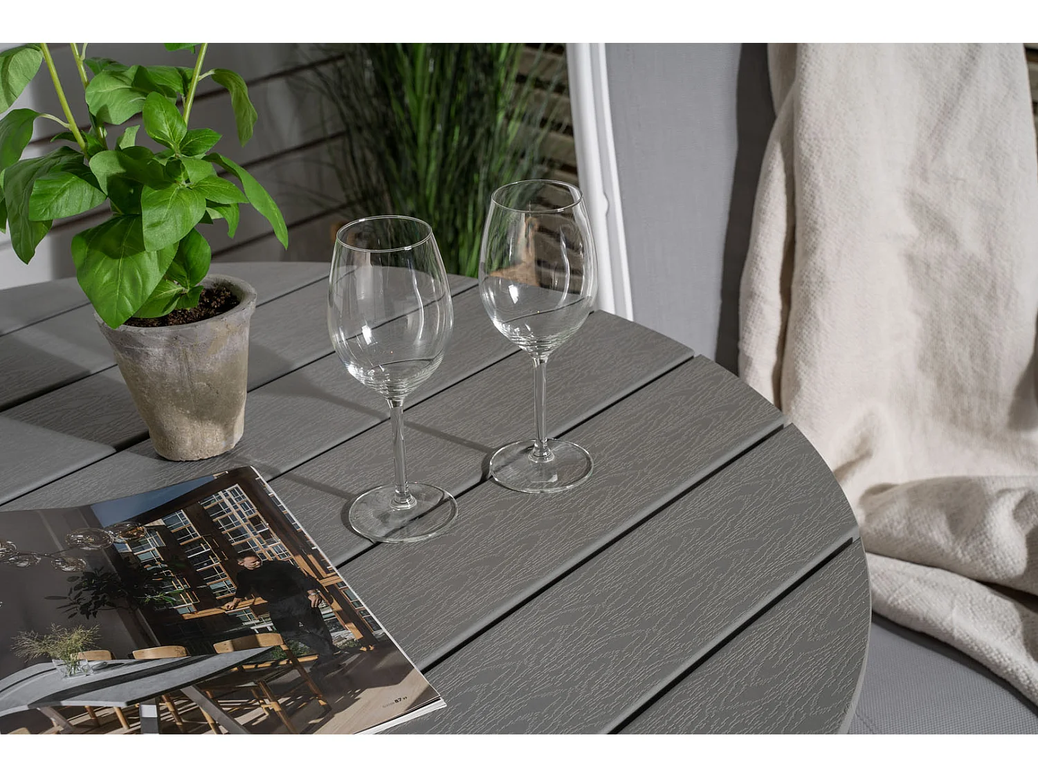 Parma Ensemble table et chaises de jardin, table Ø90cm et 2 chaises 5pos Albany, blanc, gris, crème.