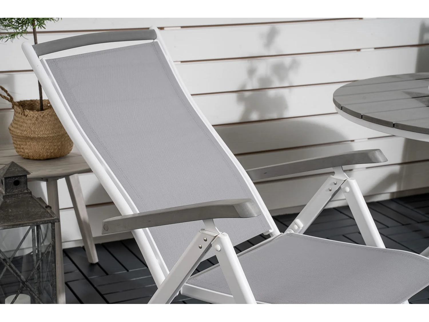Parma Ensemble table et chaises de jardin, table Ø90cm et 2 chaises 5pos Albany, blanc, gris, crème.
