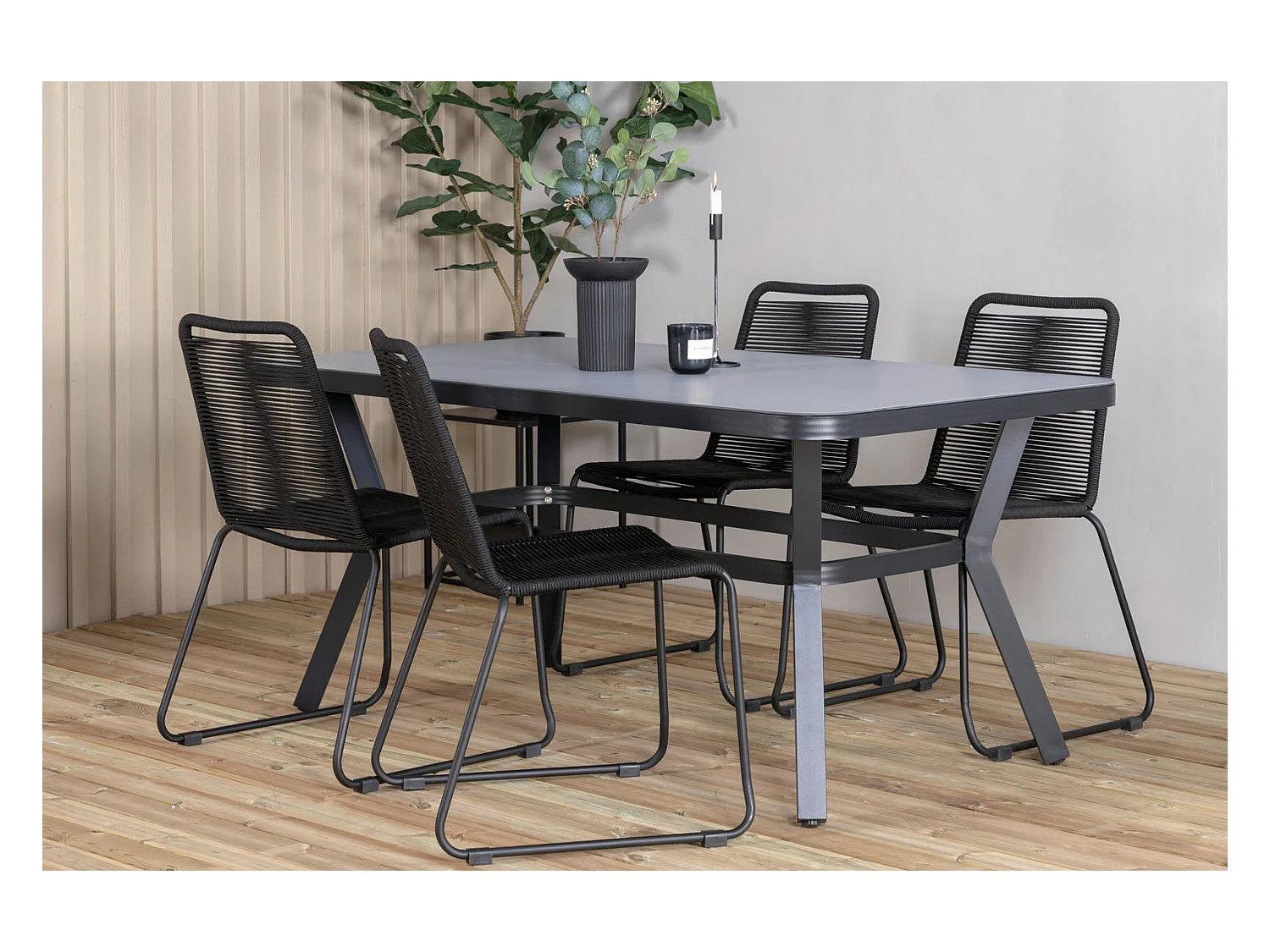 Virya Ensemble table et chaises de jardin, table 90x160cm et 4 chaises stabel Lindos, noir, gris.