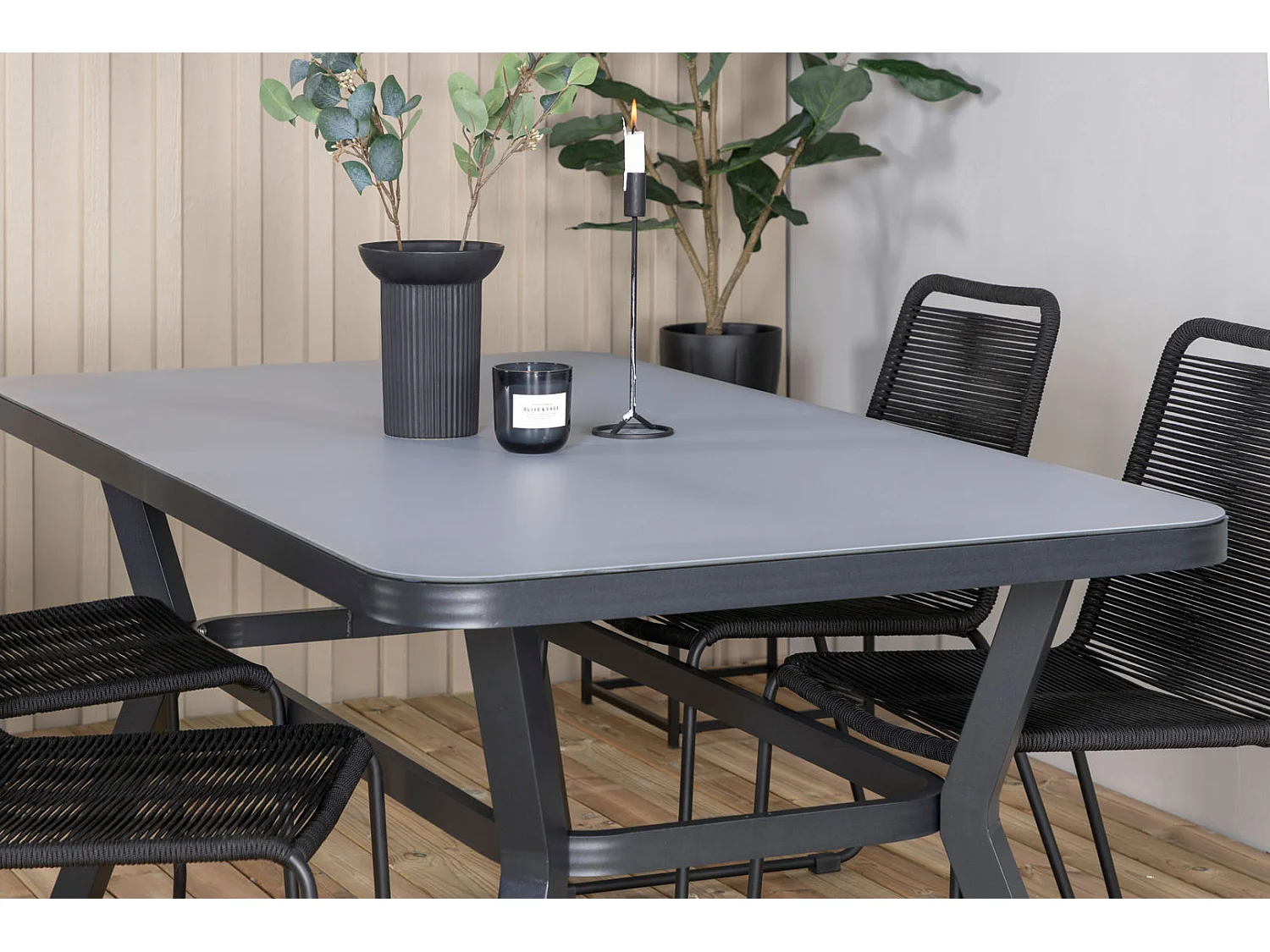 Virya Gartenset Tisch 90x160cm und 4 Stühle stabel Lindos schwarz, grau.