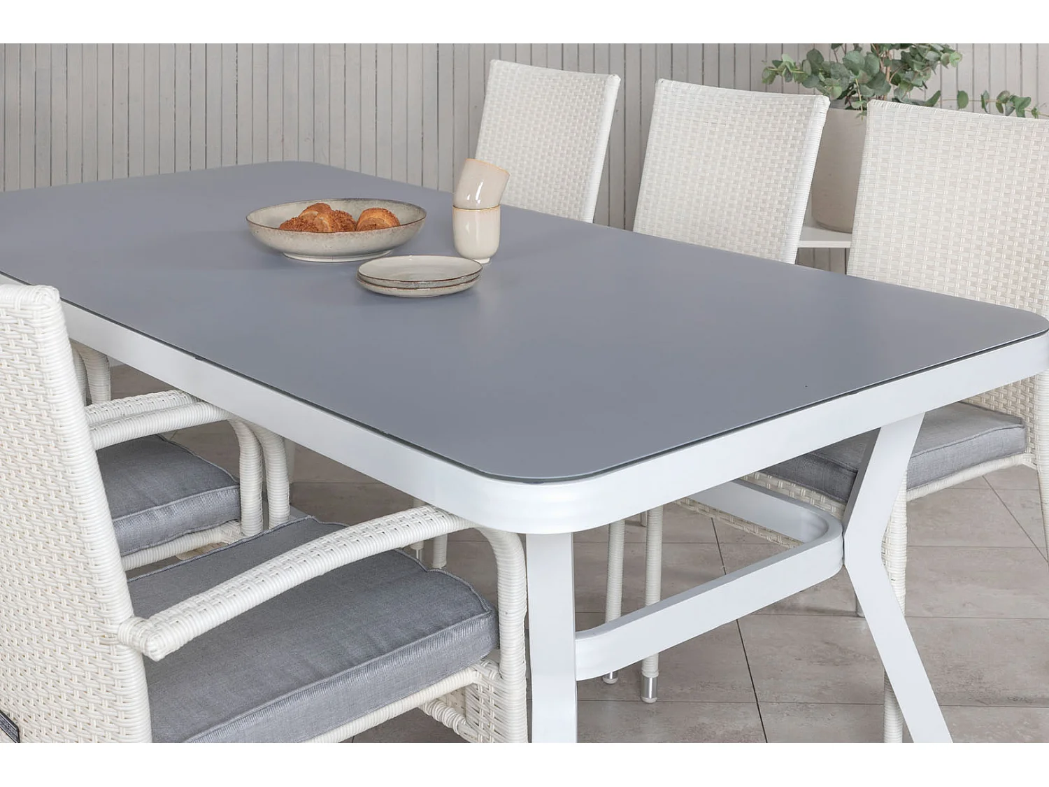 Virya Ensemble table et chaises de jardin, table 100x200cm et 6 chaises Anna, blanc, gris.