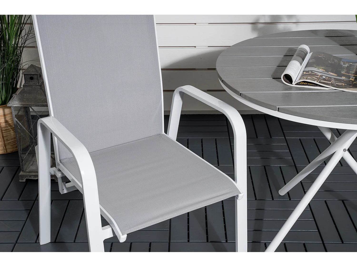 Parma Ensemble table et chaises de jardin, table Ø90cm et 2 chaises Copacabana, blanc, gris, crème.