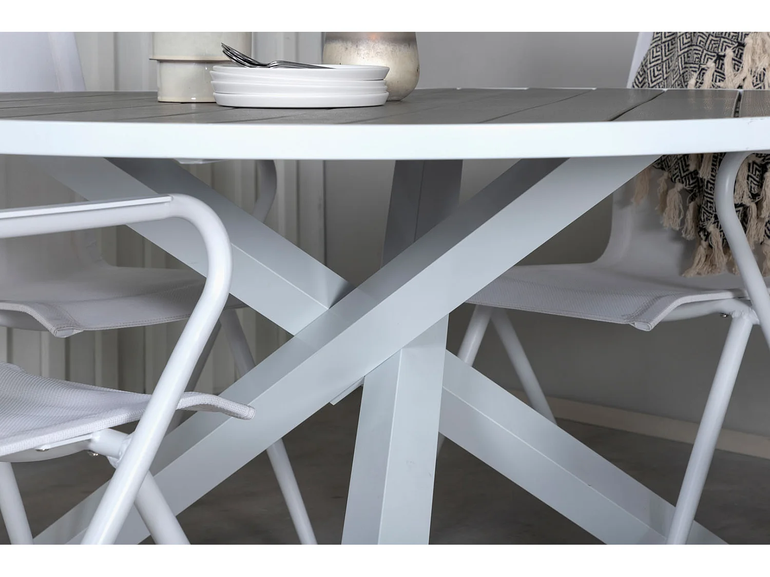 Copacabana Ensemble table et chaises de jardin, table Ø140cm et 4 chaises Alina, blanc, gris, crème.