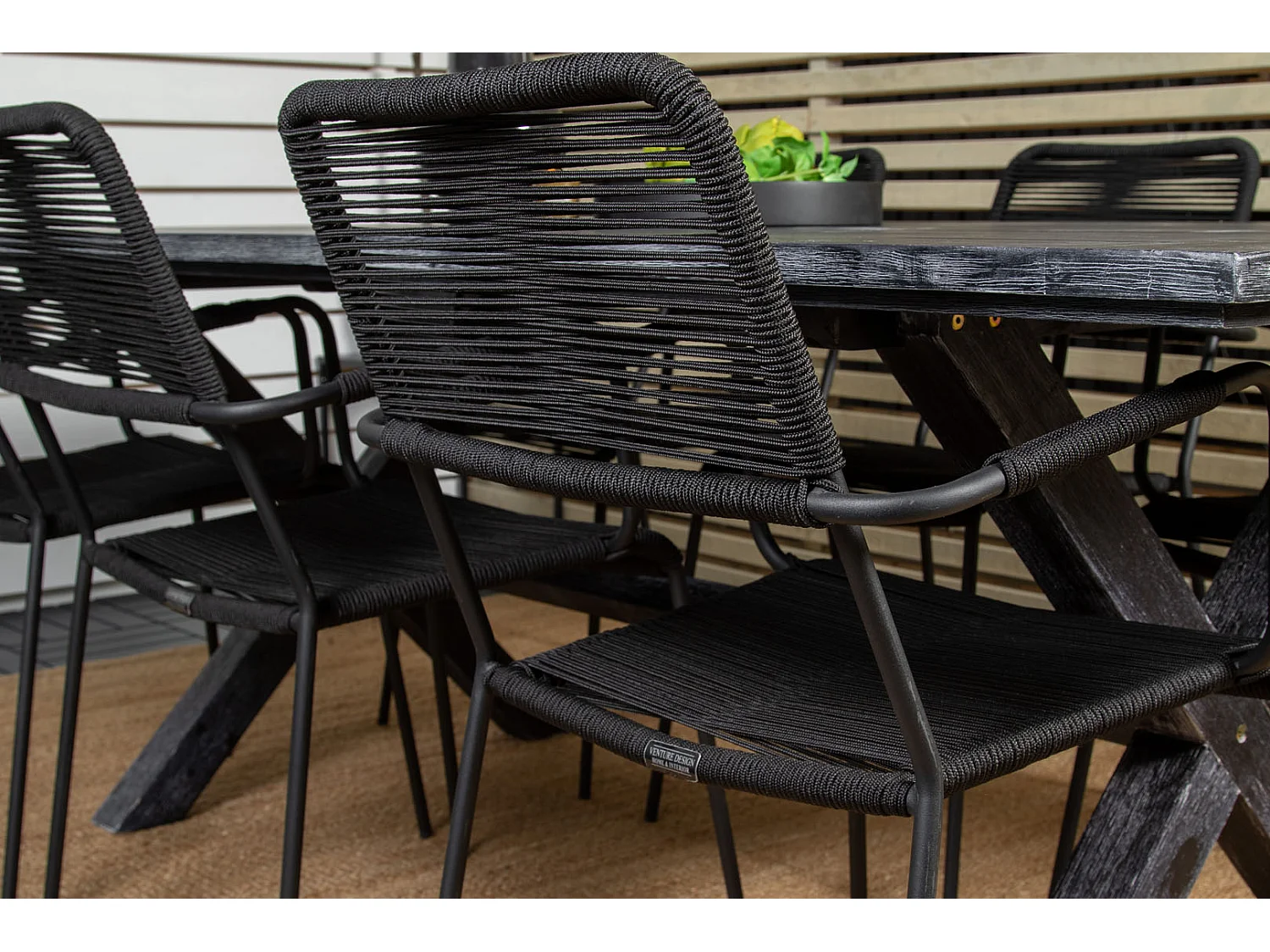 Rives Ensemble table et chaises de jardin, table 100x200cm et 6 chaises Lindos avec accoudoirs, noir.