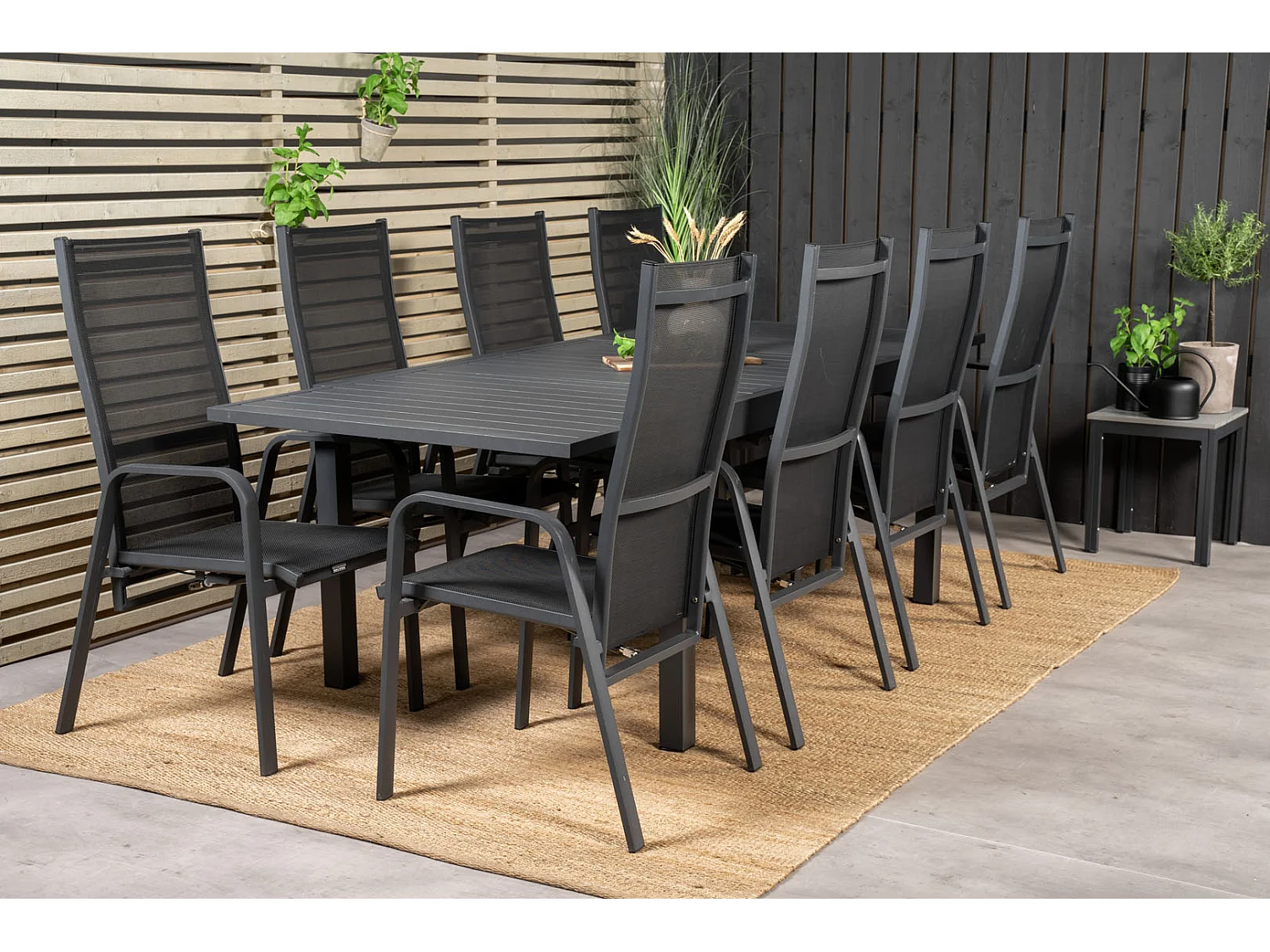 Marbella tuinmeubelset tafel 100x160/240cm en 8 stoel Copacabana zwart.