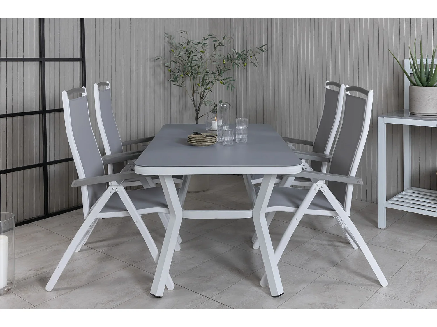 Virya Ensemble table et chaises de jardin, table 90x160cm et 4 chaises 5posG Albany, blanc, gris.