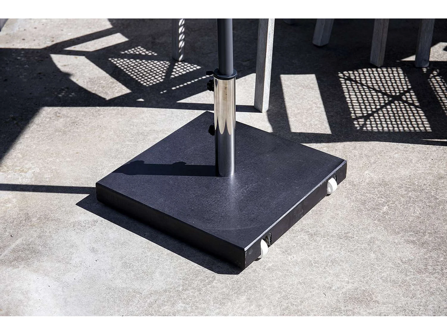 Stathera parasolvoet zwart.