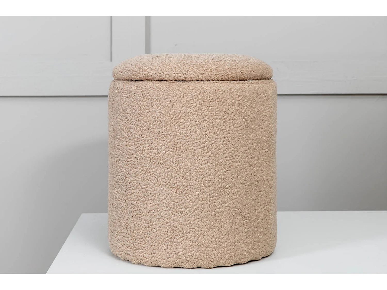 Limpen poef, hocker met opbergruimte Ø32cm teddystof beige.