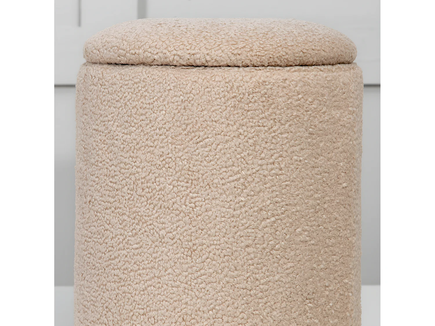 Limpen poef, hocker met opbergruimte Ø32cm teddystof beige.