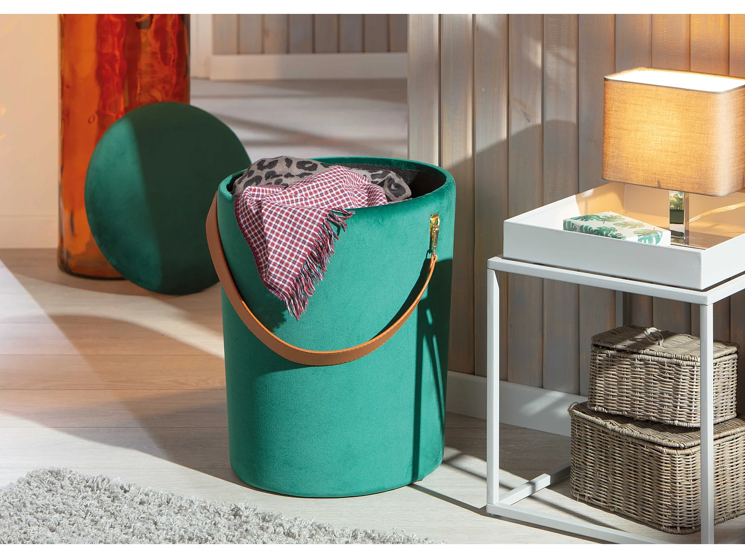 Pampurs Fusshocker, Hocker mit Aufbewahrung grün und braun.