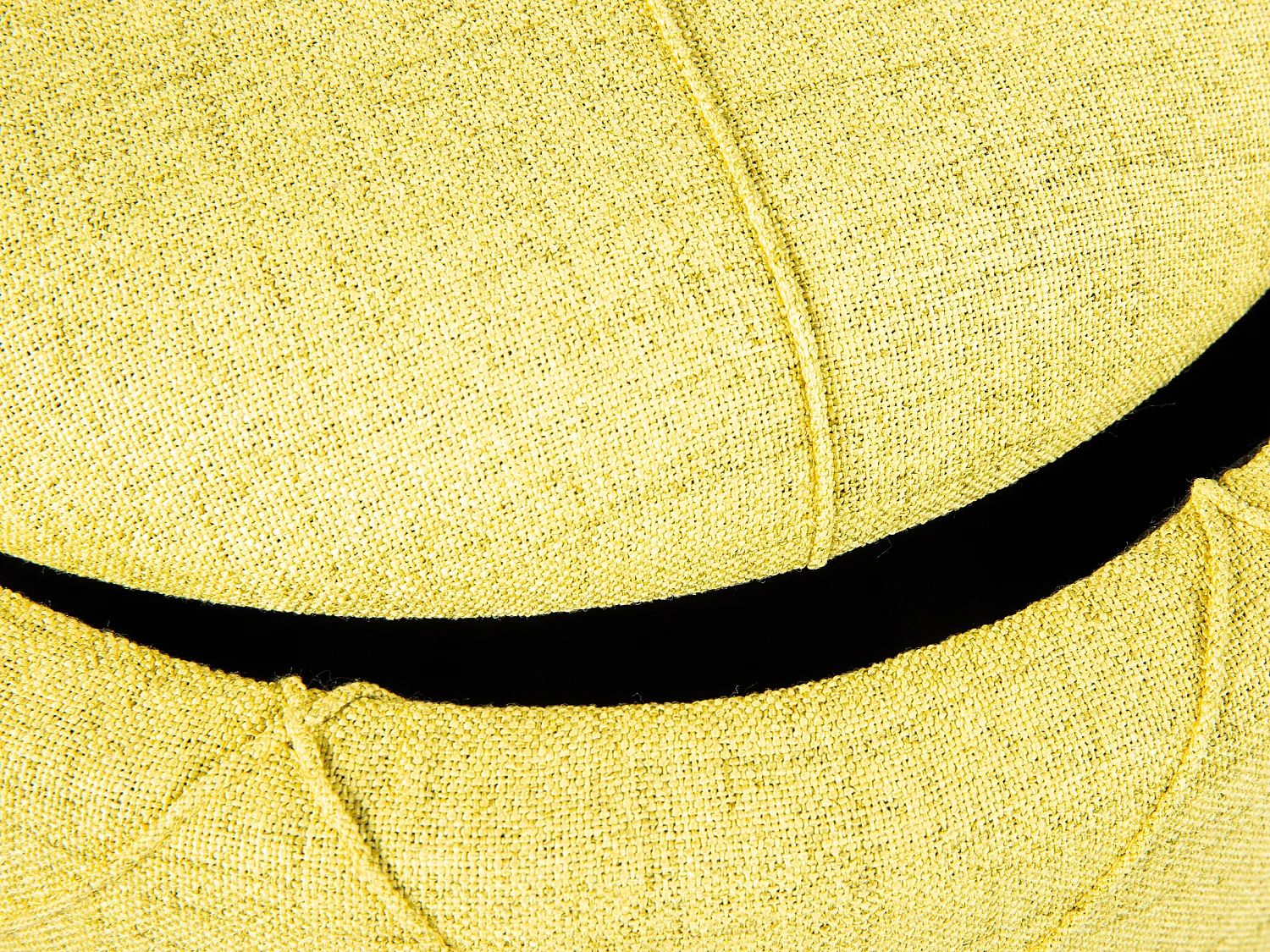 Ymas Repose-pieds/Tabouret avec compartiment de rangement, jaune-vert et marron.