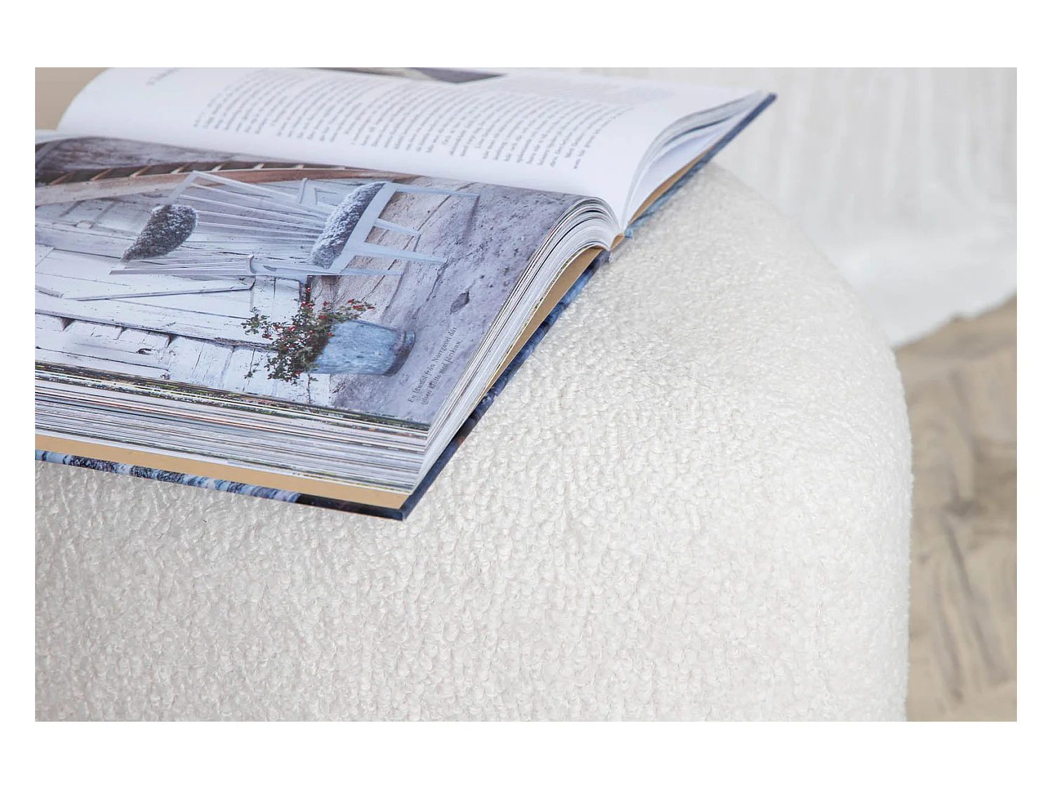 Pouf Tissu Bouclette "Peg" 46cm Blanc