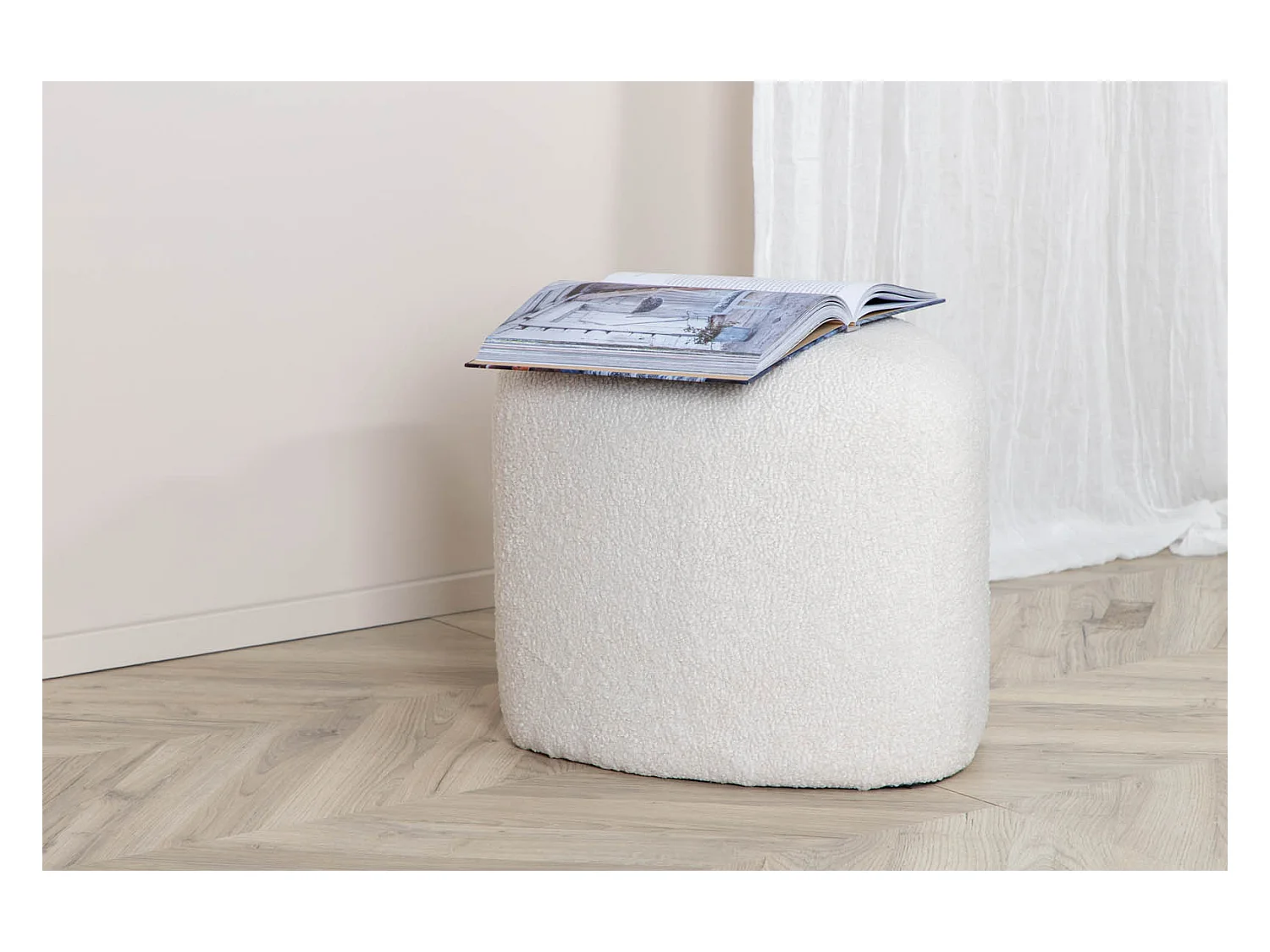 Pouf Tissu Bouclette "Peg" 46cm Blanc