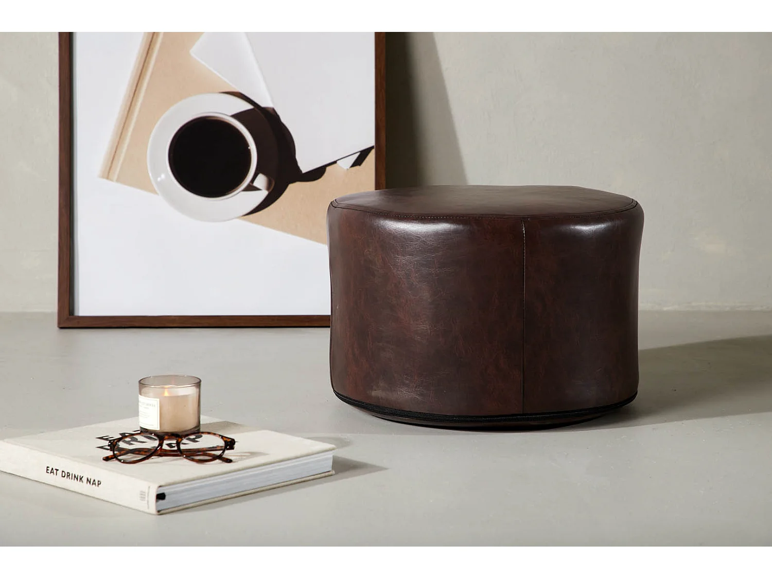 Eastport poef, hocker Ø41cm PU kunstleer bruin.