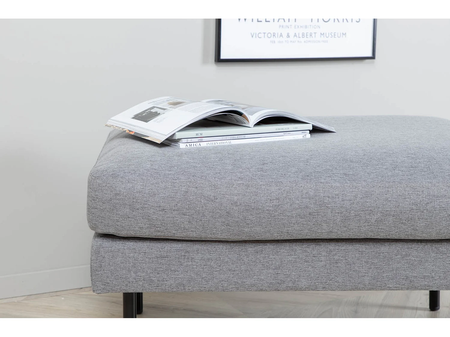 Zoom poef, hocker  zwart, grijs.