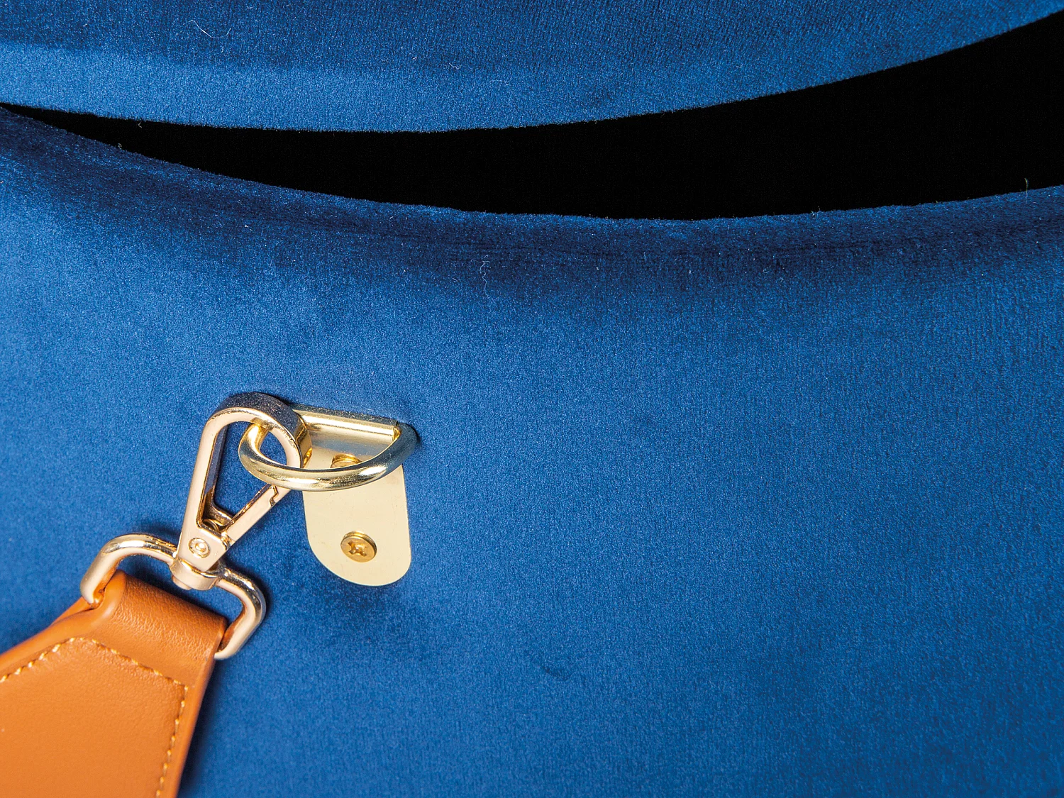 Pampurs Fusshocker, Hocker mit Aufbewahrung blau und braun.