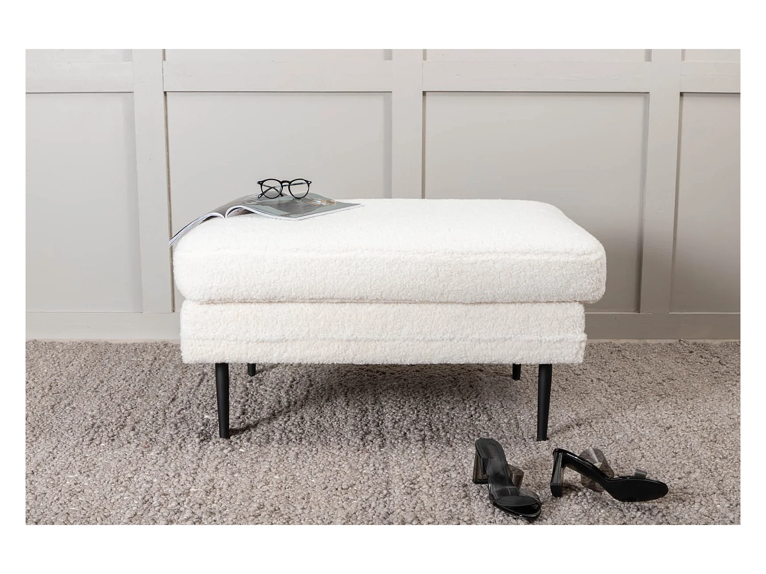 Boom poef, hocker teddystof zwart, wit.
