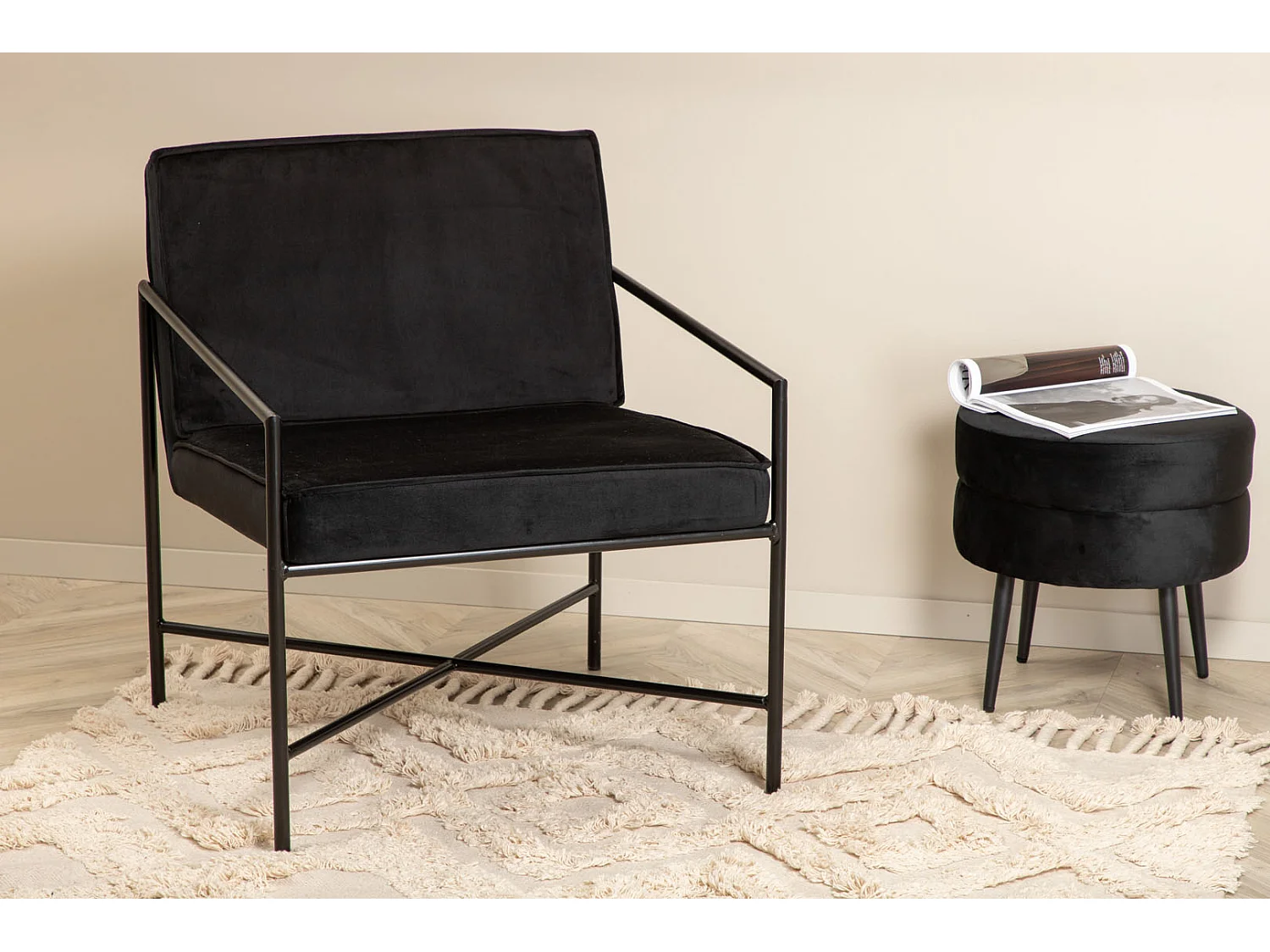 Rakel fauteuil velours zwart.