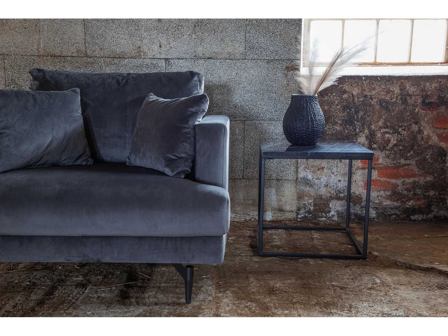 Fauteuil en Velours "Sofia" 104cm Gris Foncé