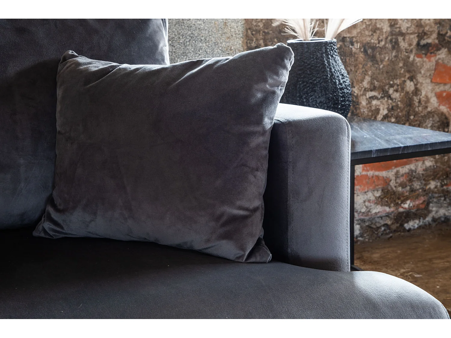 Fauteuil en Velours "Sofia" 104cm Gris Foncé