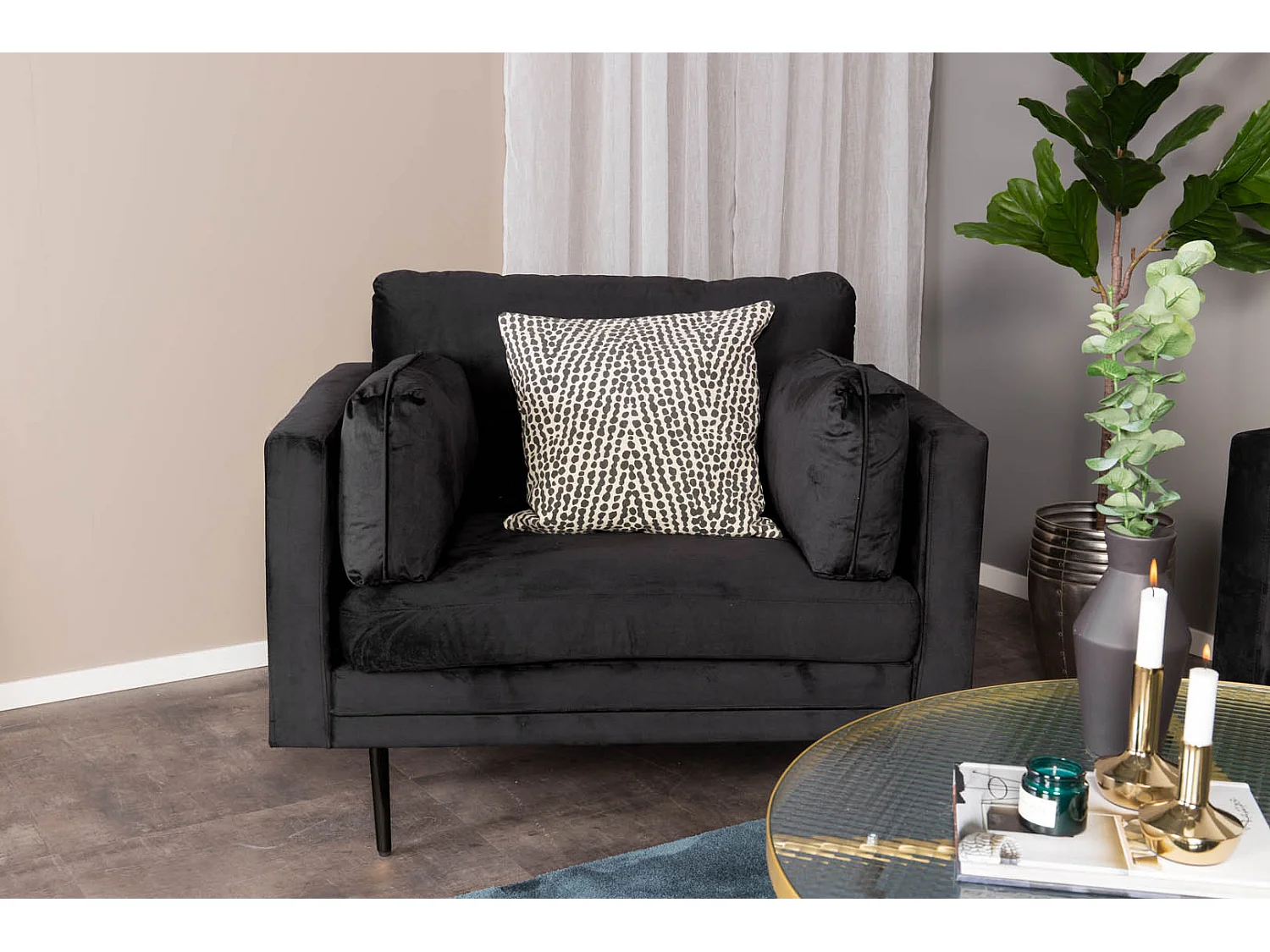 Boom II Fauteuil en velours, noir.