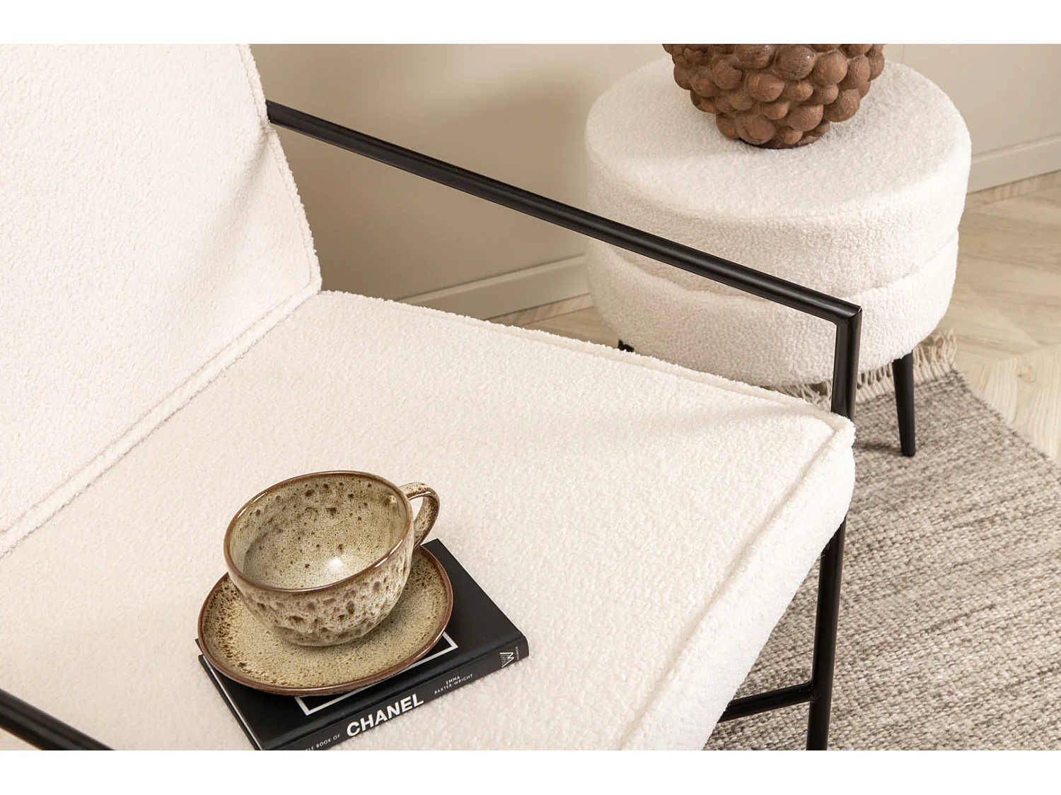 Rakel Boom Fauteuil tissu Teddy, blanc cassé.