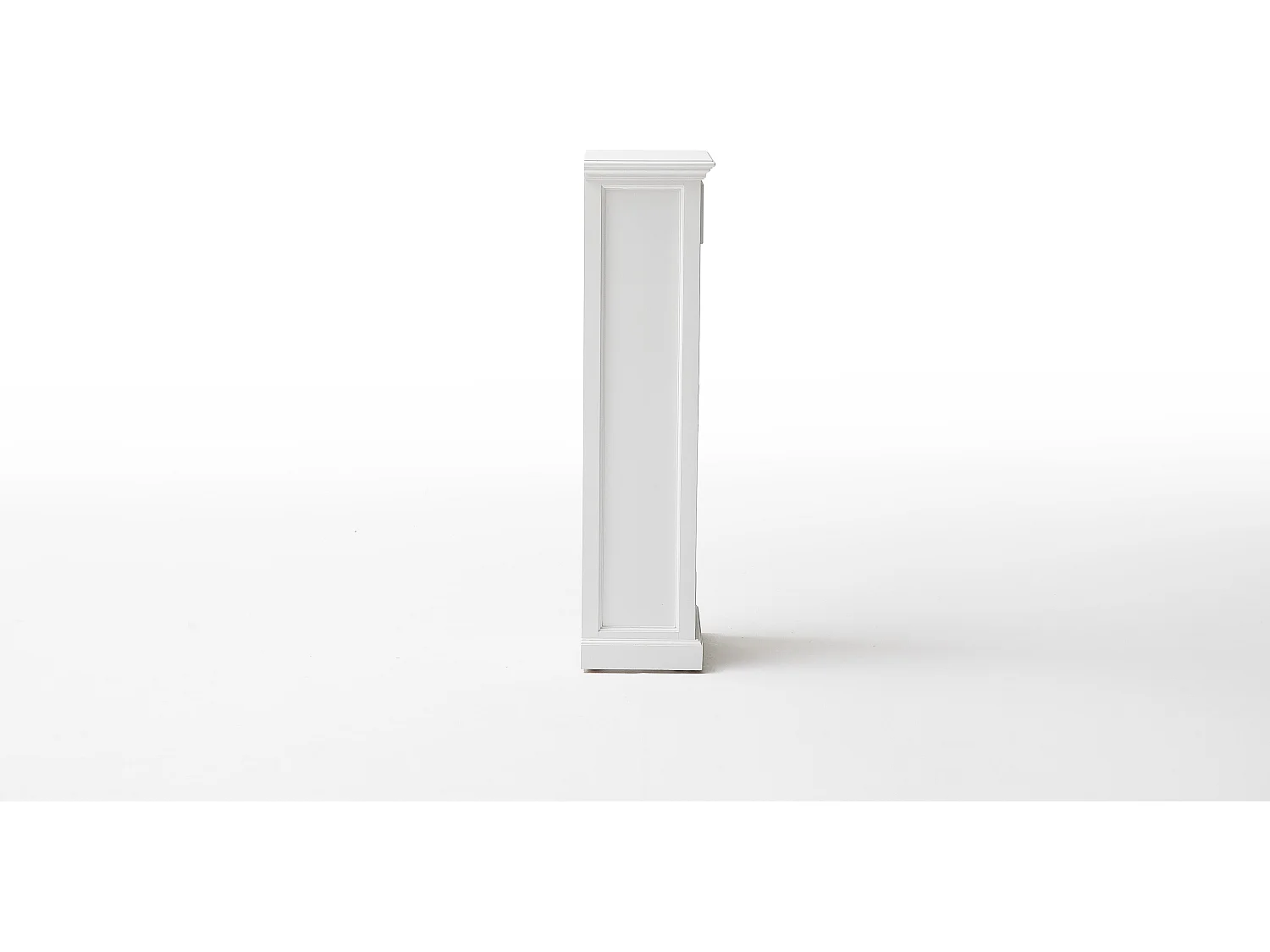 Halifax ladekast met 2 lades en 5 rieten manden, in wit.