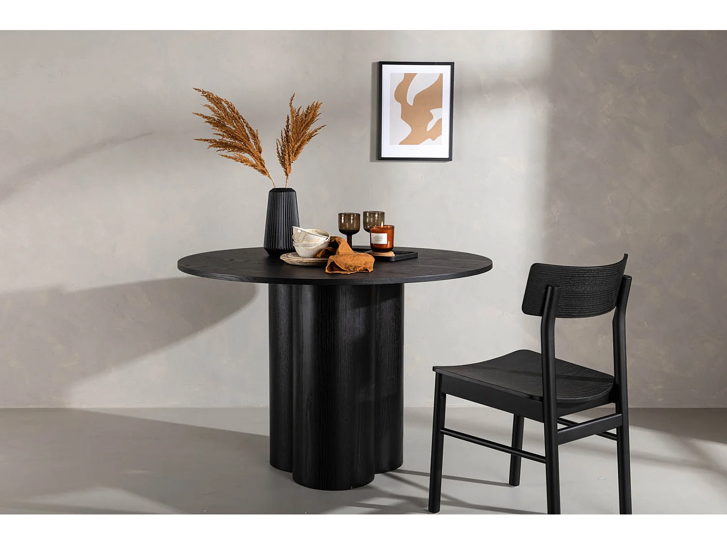 Olivia eetkamertafel Ø110cm zwart.