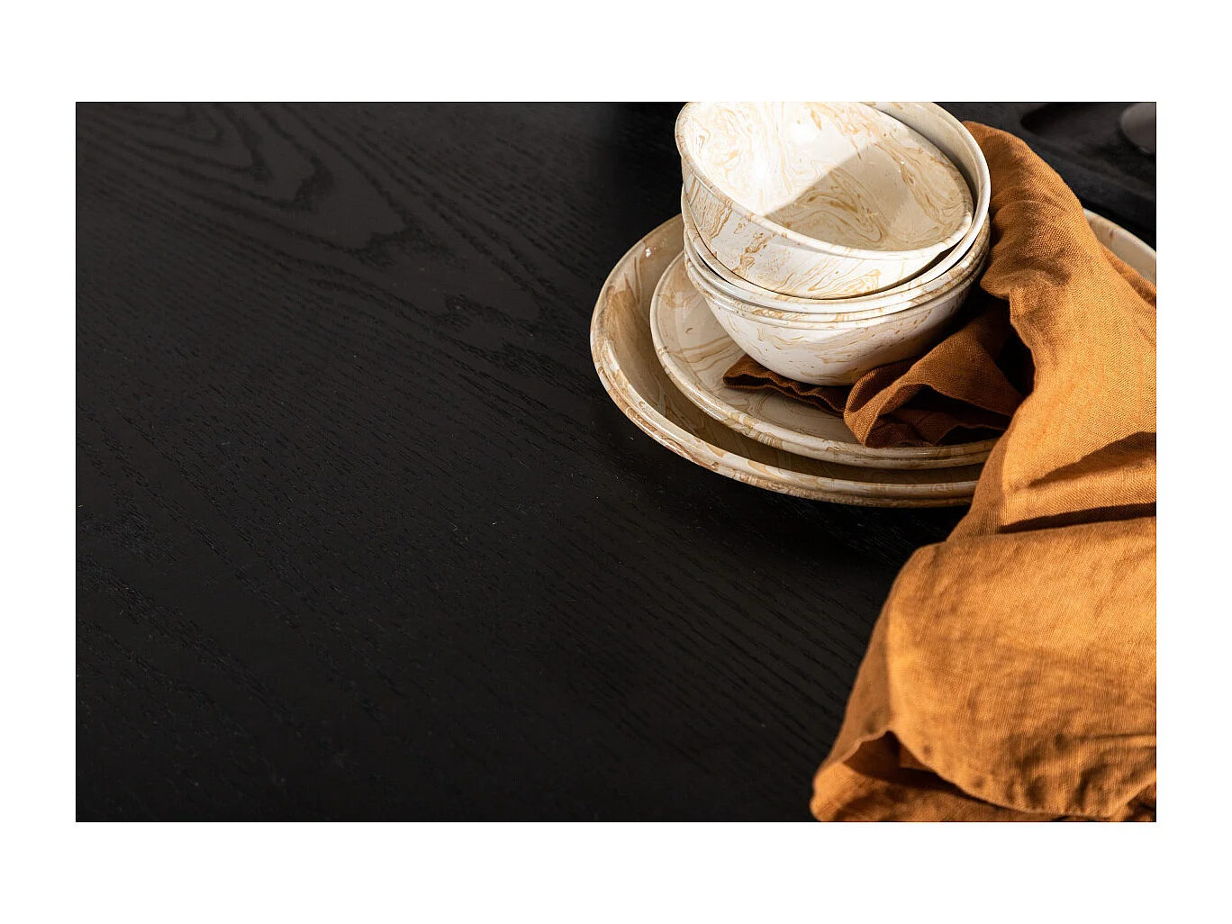 Table à Manger Ronde "Olivia" 110cm Noir