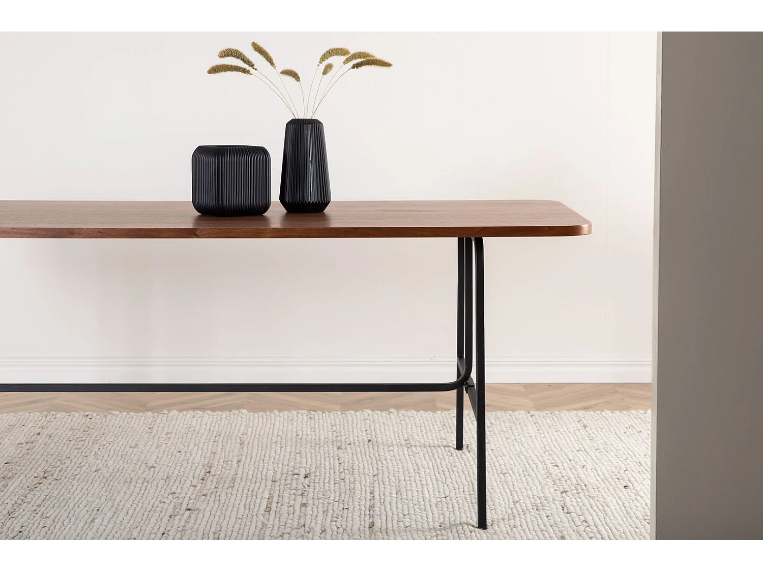 Uno eetkamertafel 90x200cm okkernoot fineer.