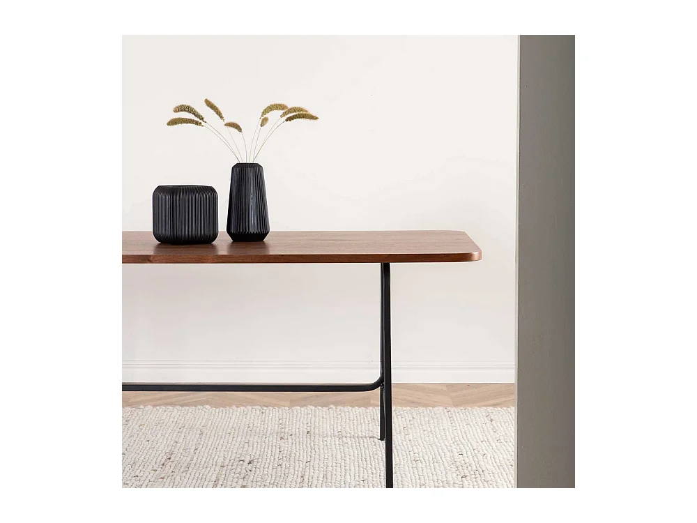 Uno Esstisch 90x200cm Nussbaum furniert.